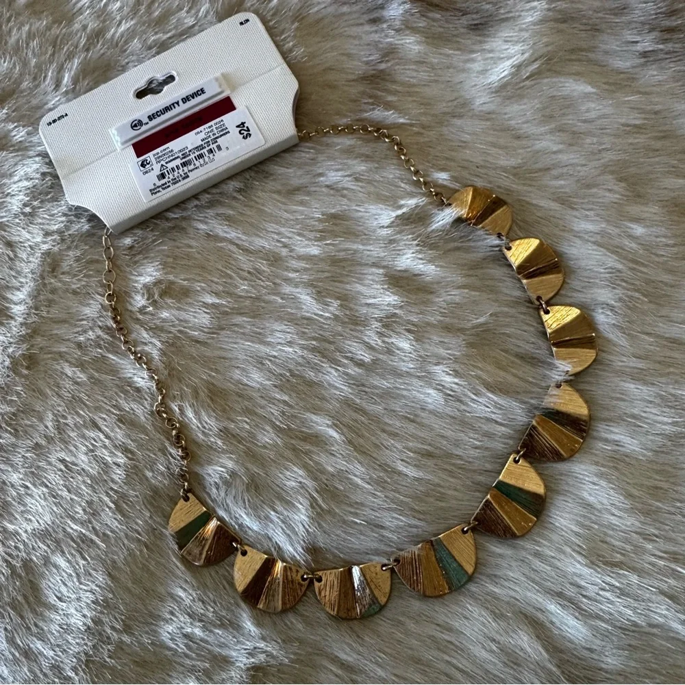 NWT a.n.a goldtone 16” minimalist collar necklace - Picture 4 of 8